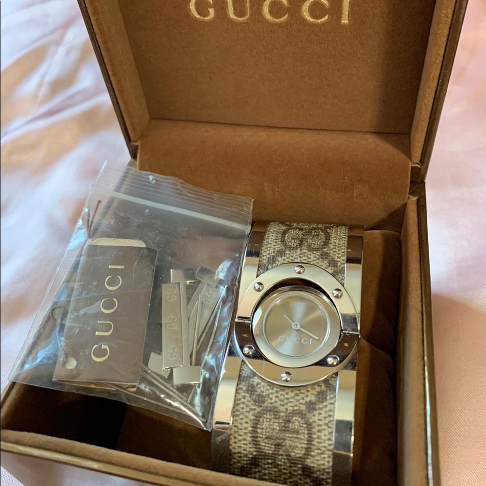 Gucci Bracelet Watch - Authentic